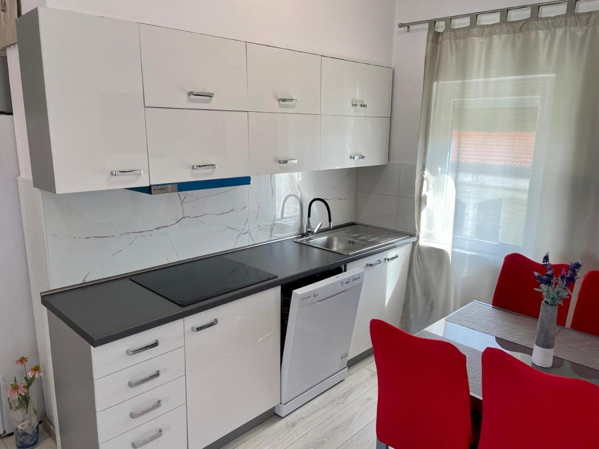 Apartment Roko Vir Exteriör bild